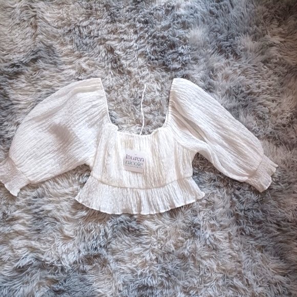 Flatter Me Top by Lauren Nicole - Picture 4 of 8